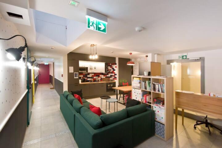 Waterlane Island Hostel&Apartments グダニスク エクステリア 写真