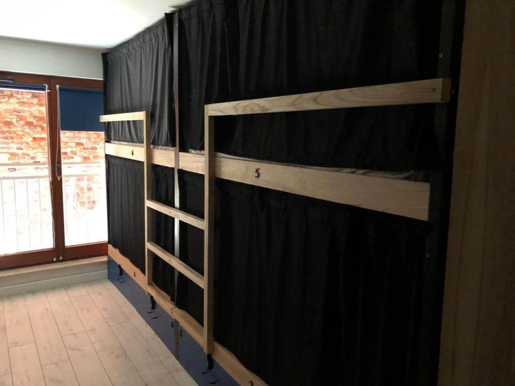 Waterlane Island Hostel&Apartments グダニスク エクステリア 写真