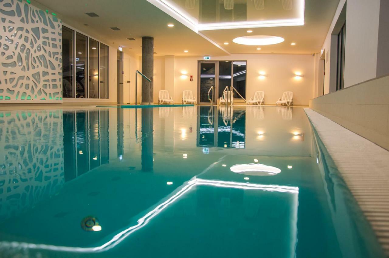 Waterlane Island Hostel&Apartments グダニスク エクステリア 写真